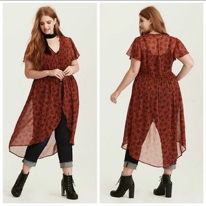 TORRID SIZE 2 floral hi low